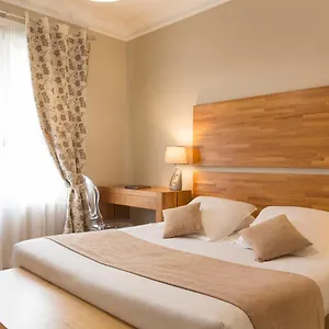 The Originals City, Cléria, Hotel